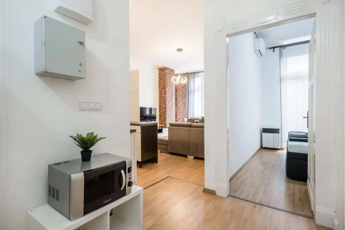 Image 4 of Jacuzzi and privacy in English style in the heart of the city