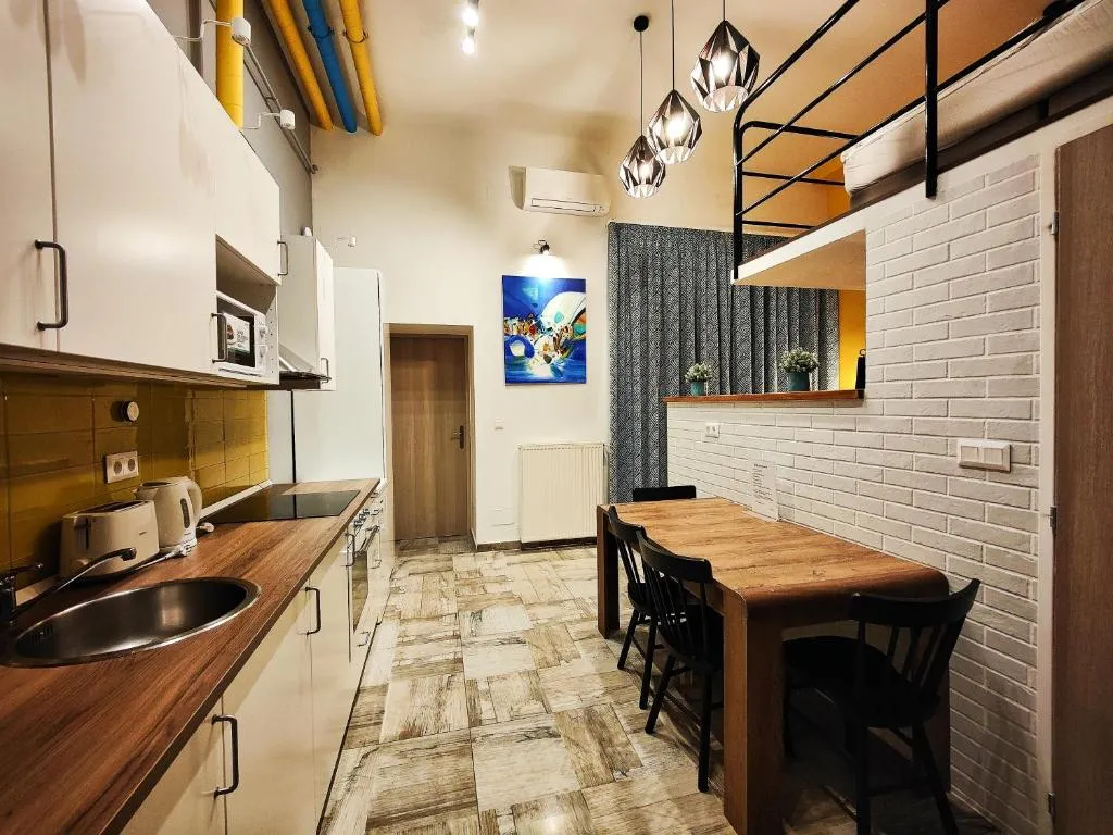 Image of King Apartment