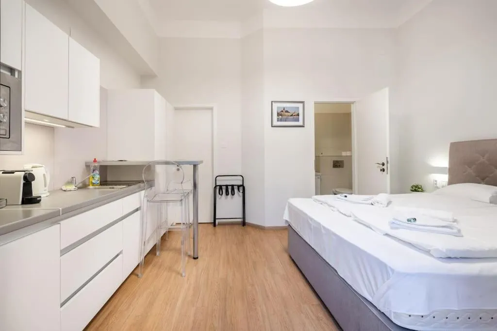 Image 2 of Klauzál Garden City Apartments- Studio K31