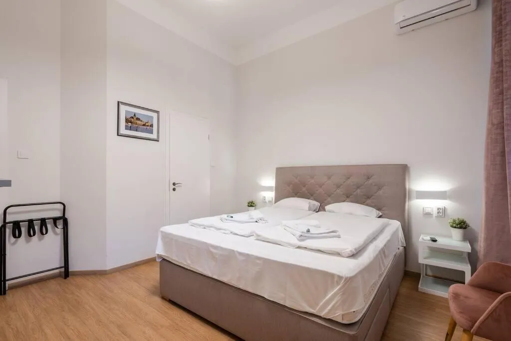 Image 5 of Klauzál Garden City Apartments-studio K22