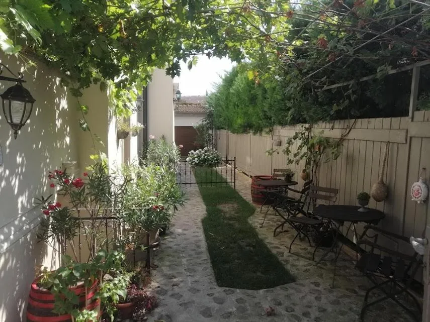 Image 5 of Kúria apartman with private jacuzzi and pool