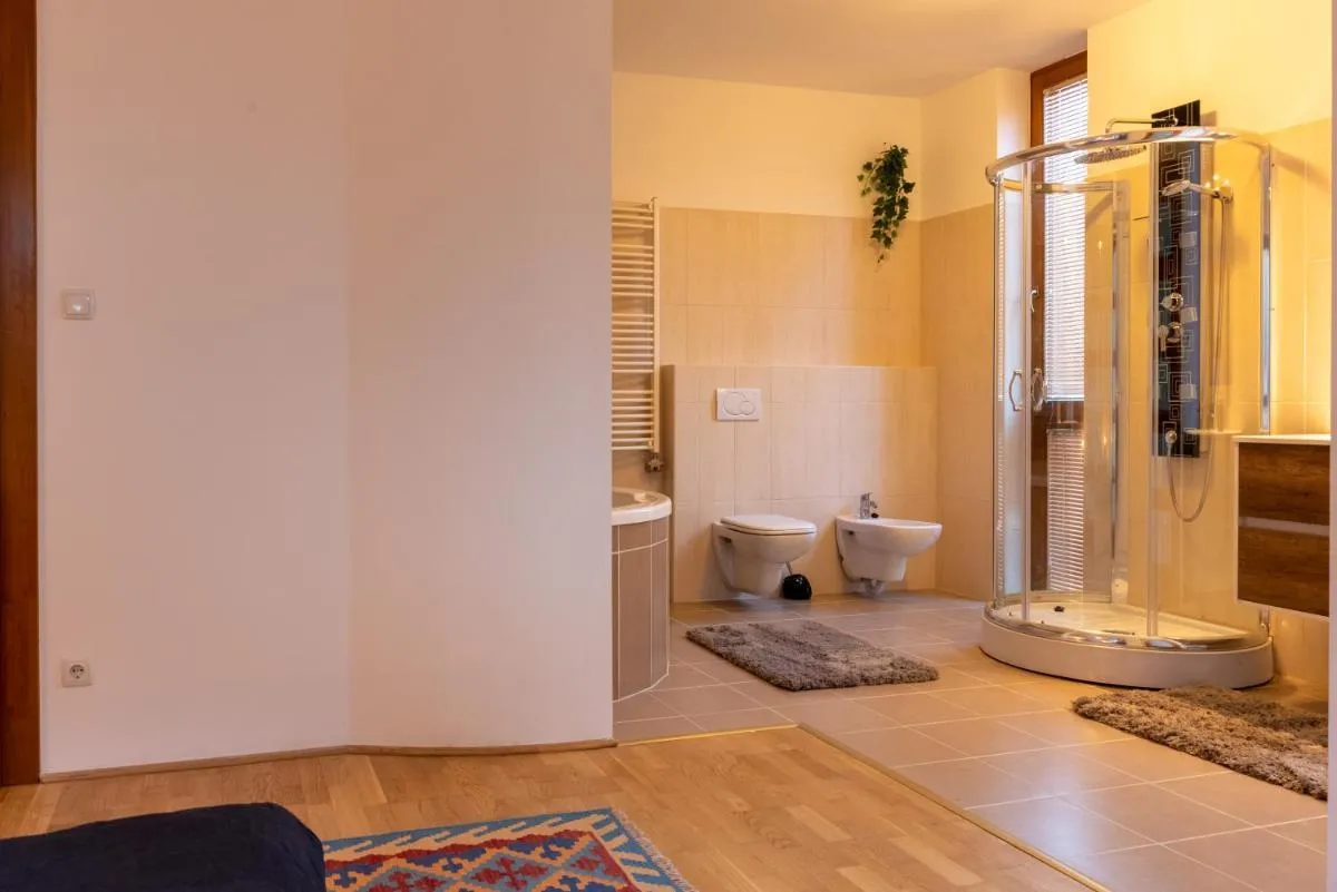Image 1 of Laid Back Villa