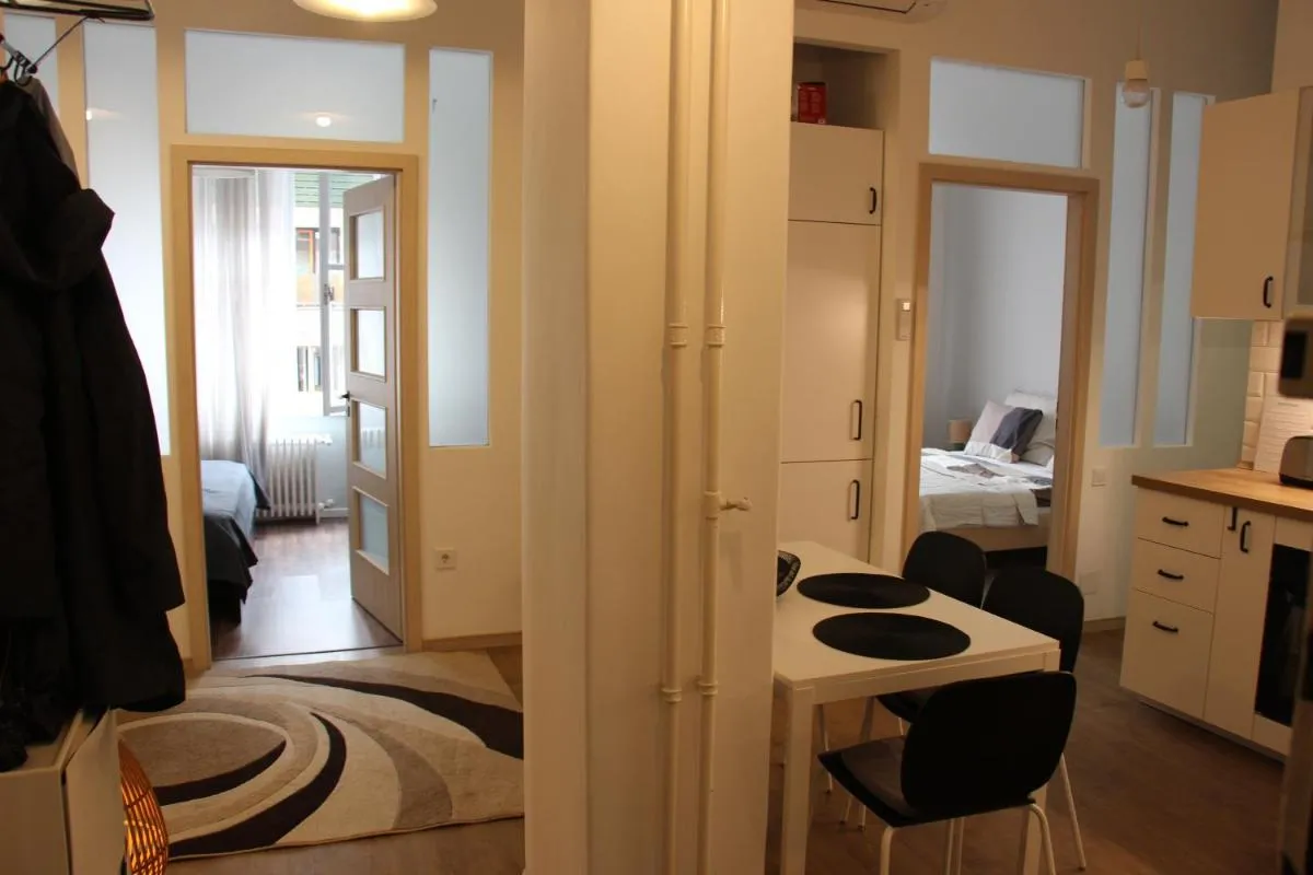 Image 2 of Larix apartman
