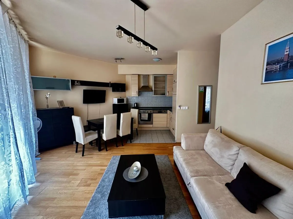 Image 2 of Leda Apartments