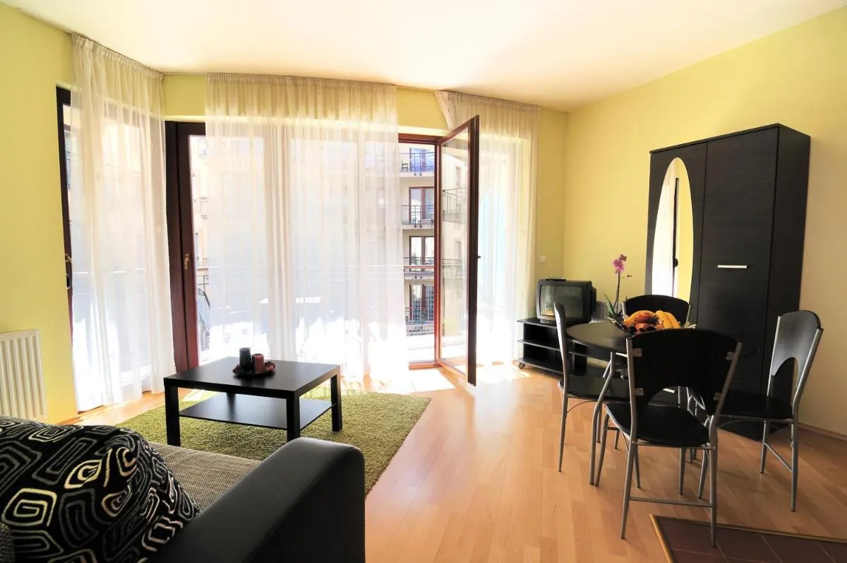 Image 5 of Leda Apartments
