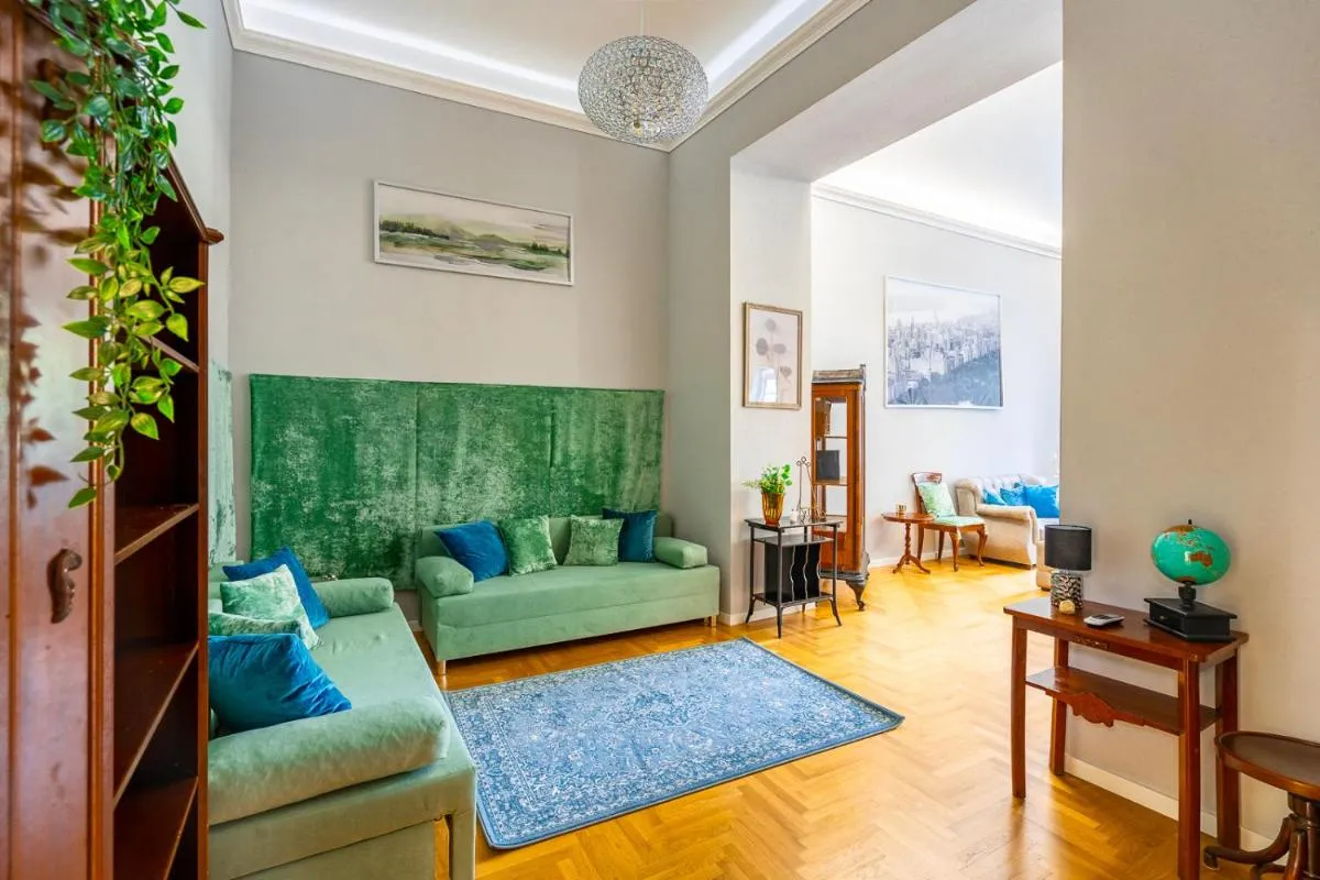 Image 5 of Liszt Ferenc old luxurious flat next to Synagogue
