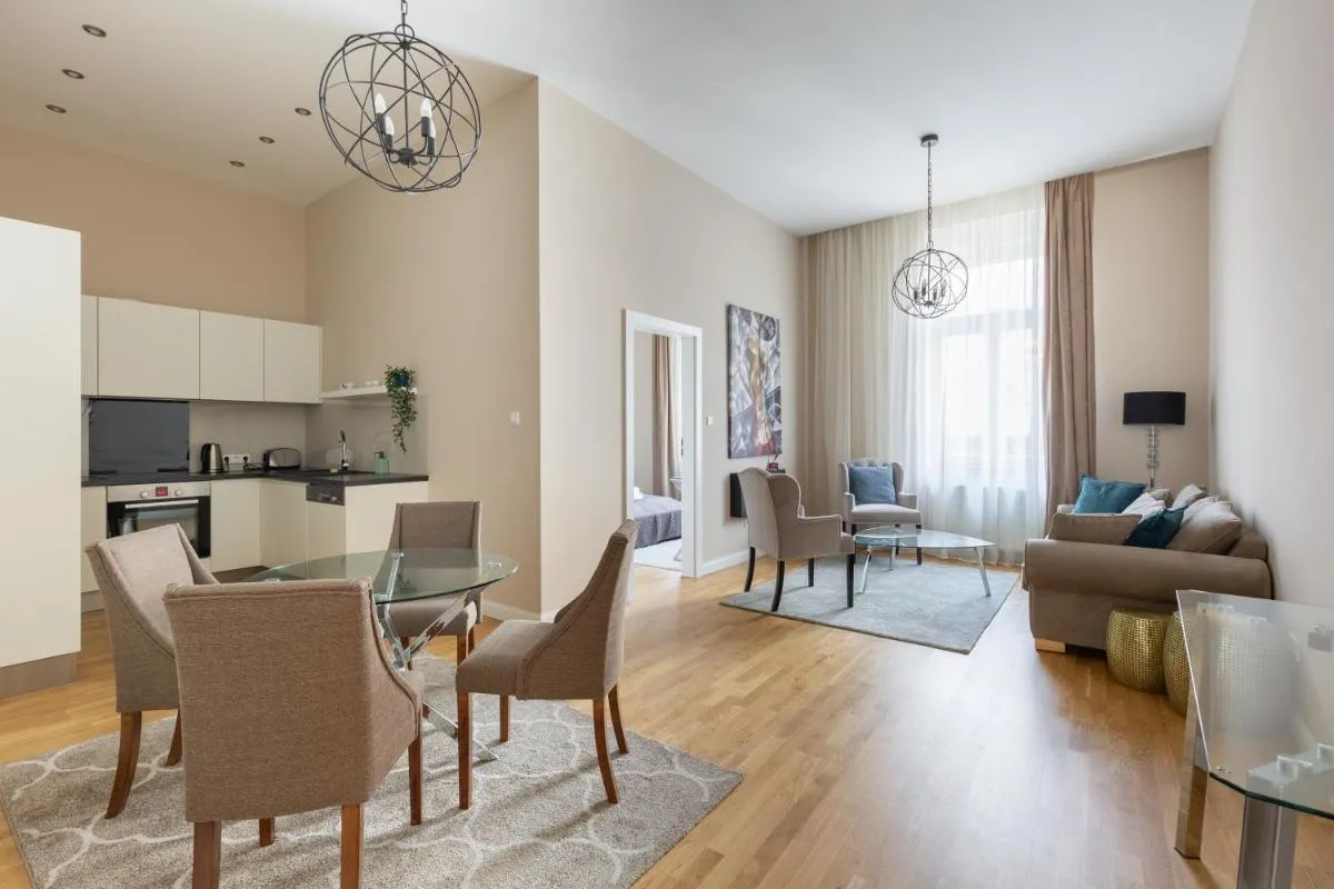 Image 3 of Lovely 2-bedroom apartment at the Vaci Street