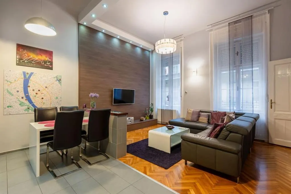 Image of Lovely purplish apartment heart of the city