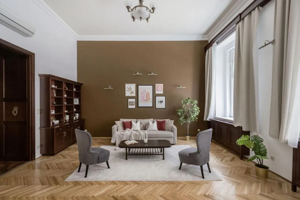 Image of Luxe, Historic Home Downtown Landmarks 19 Century