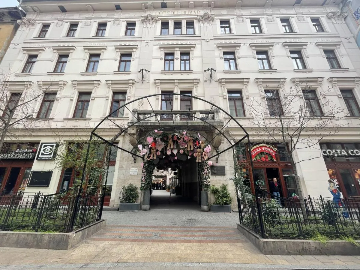 Image 5 of Luxurious Art Deco Apartment in the King Street