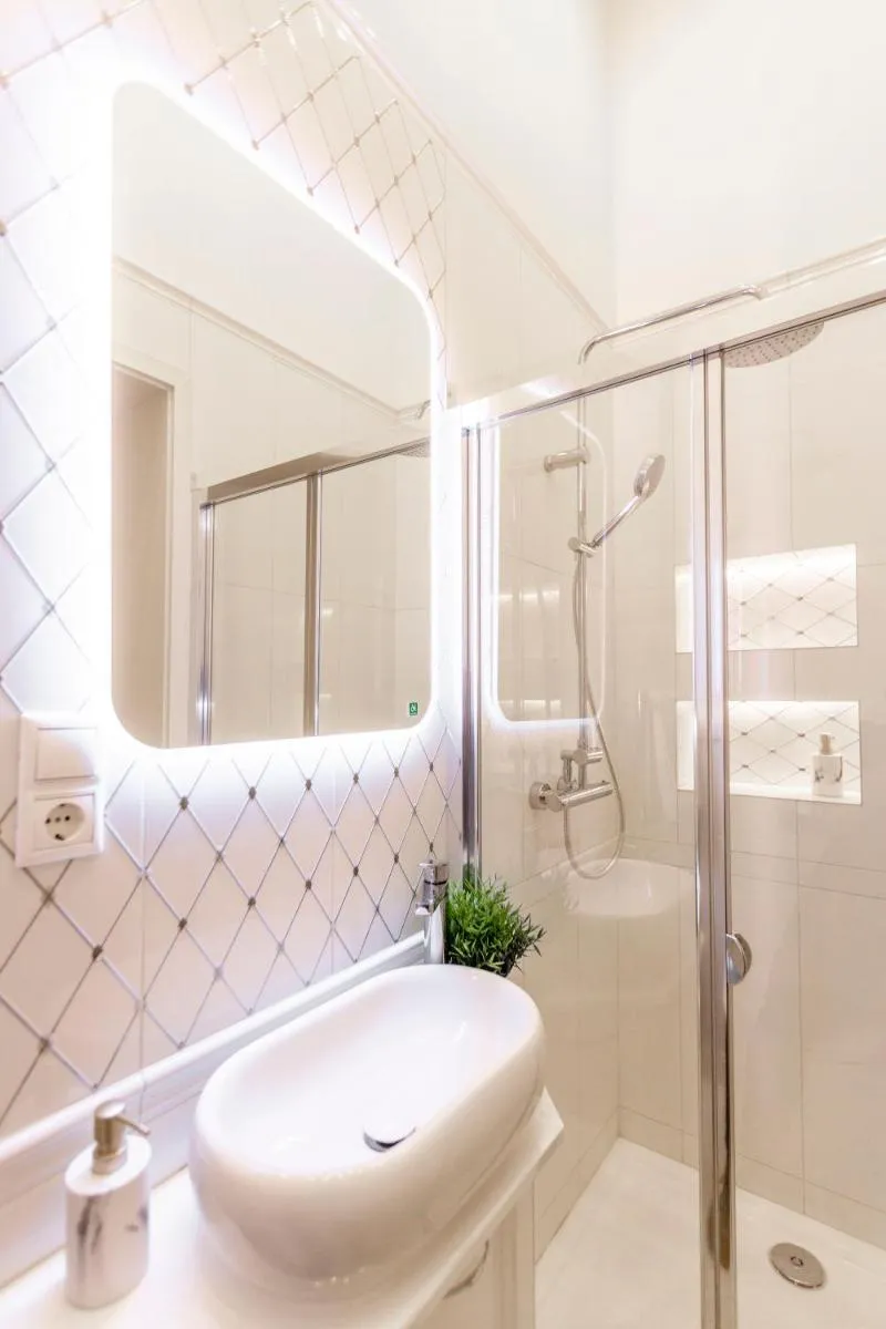 Image 3 of Luxurious Central Apartment in Liszt Ferenc Square