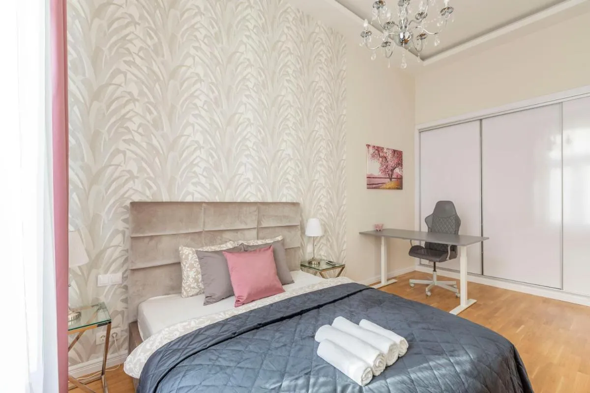 Image 1 of Luxury 3BEDRM 2BATHRM Apartment with Danube River View