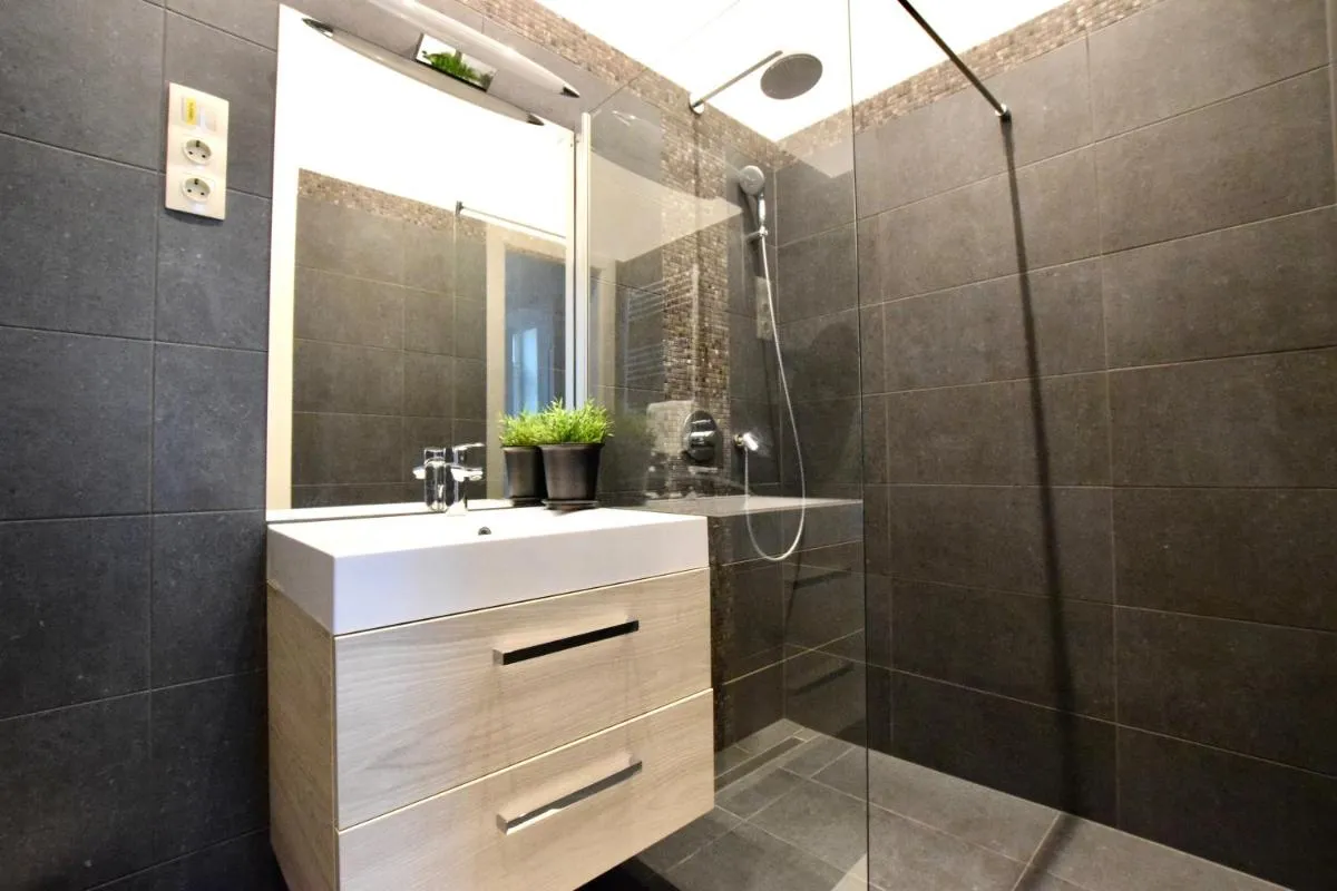 Image 6 of Luxury Apartment by Hi5 – Király street Suite