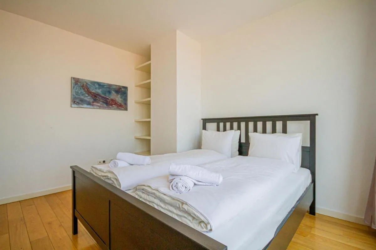Image 6 of Luxury Apartment with balcony in Downtown