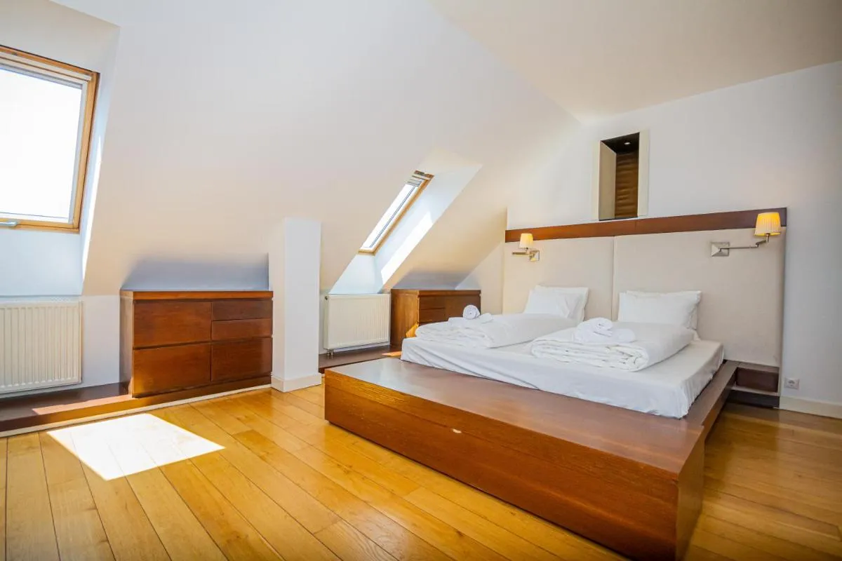 Image 1 of Luxury Apartment with balcony in Downtown