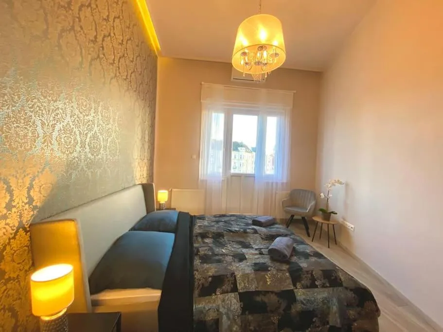 Image 5 of Luxury Buda