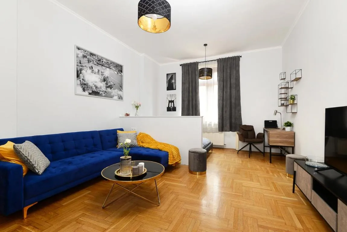 Image of Luxury Central Residence 2 R162