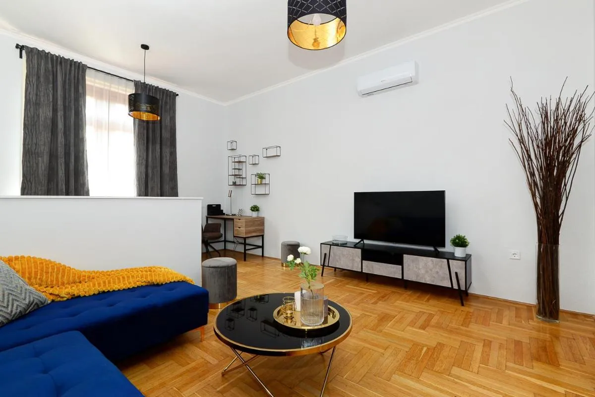 Image 4 of Luxury Central Residence 2 R162