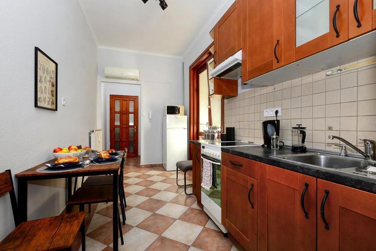 Image 3 of Luxury Central Residence 2 R162