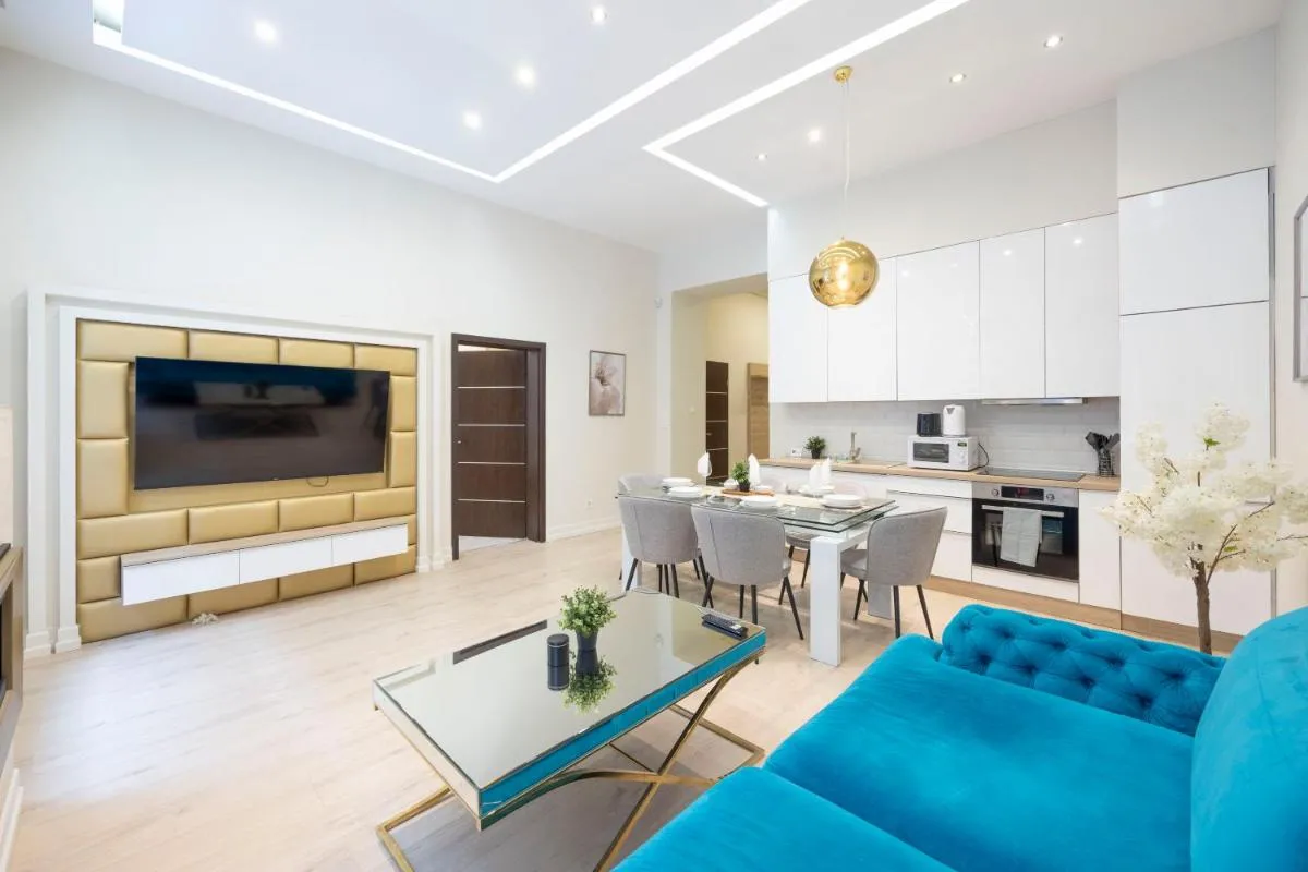 Image 2 of Luxury Downtown Dream Home by Prestige Homes