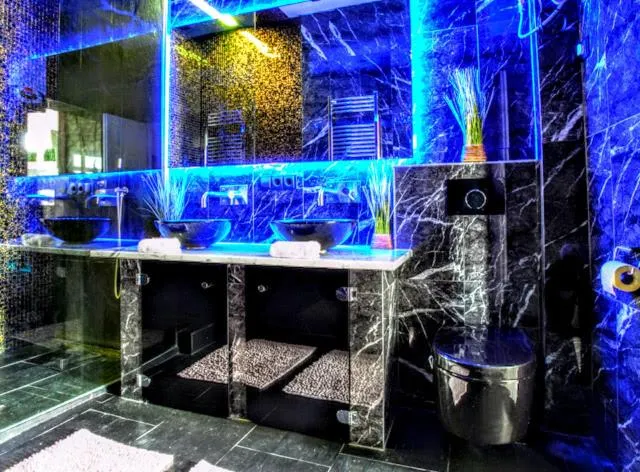 Image 2 of Luxury Penthouse Apartment