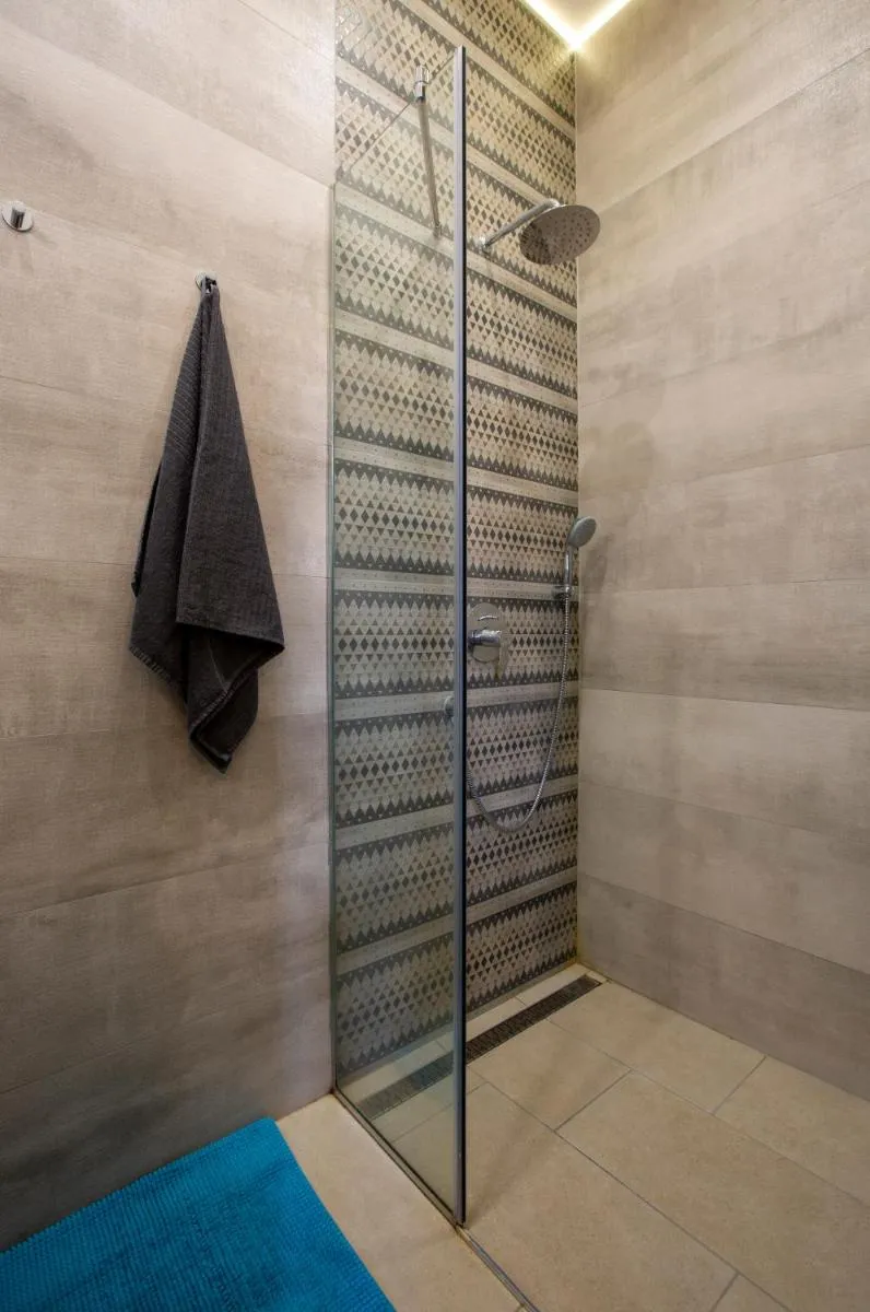 Image 5 of Luxury Quentin Apartment 3 BEDRM, 2 BATHRM