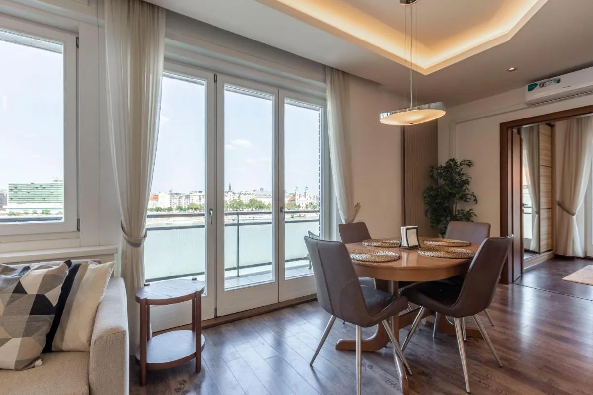 Image 2 of Luxury Residence with a Beautiful view for the Danube River