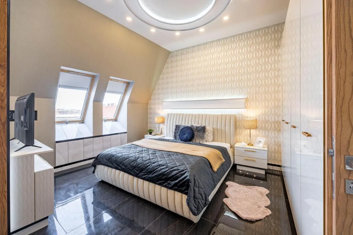 Image 3 of Luxury Royal Central Apartment by Prestige Homes