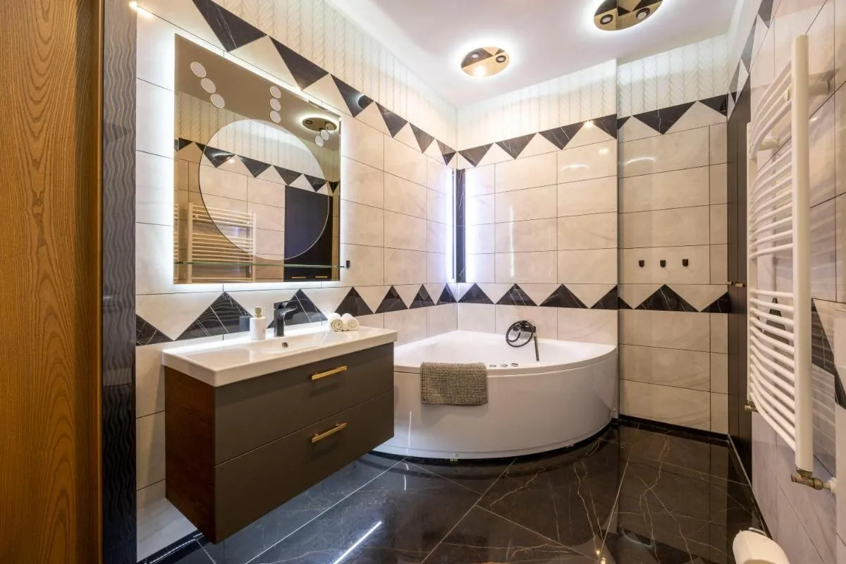 Image 5 of Luxury Royal Central Apartment by Prestige Homes