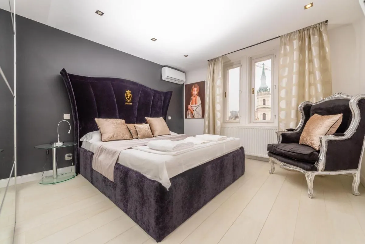 Image 5 of Luxury Suites Down Town