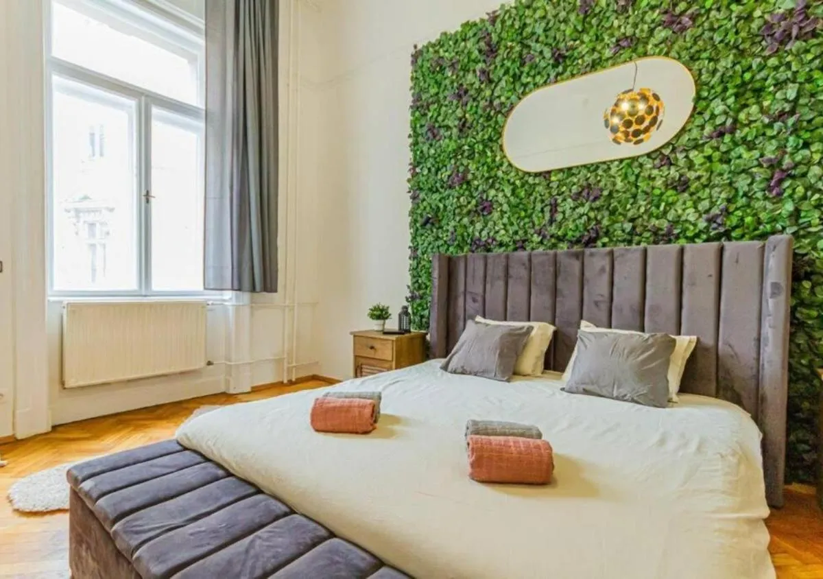 Image 1 of Luxury apartment by the famous Vaci street