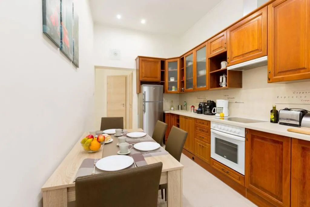 Image 3 of Luxury apartment in the city center