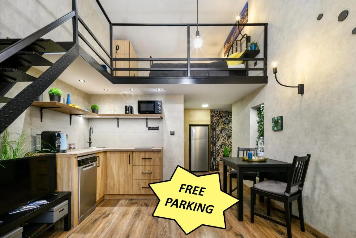 Image of Luxury apartment in the city center with parking