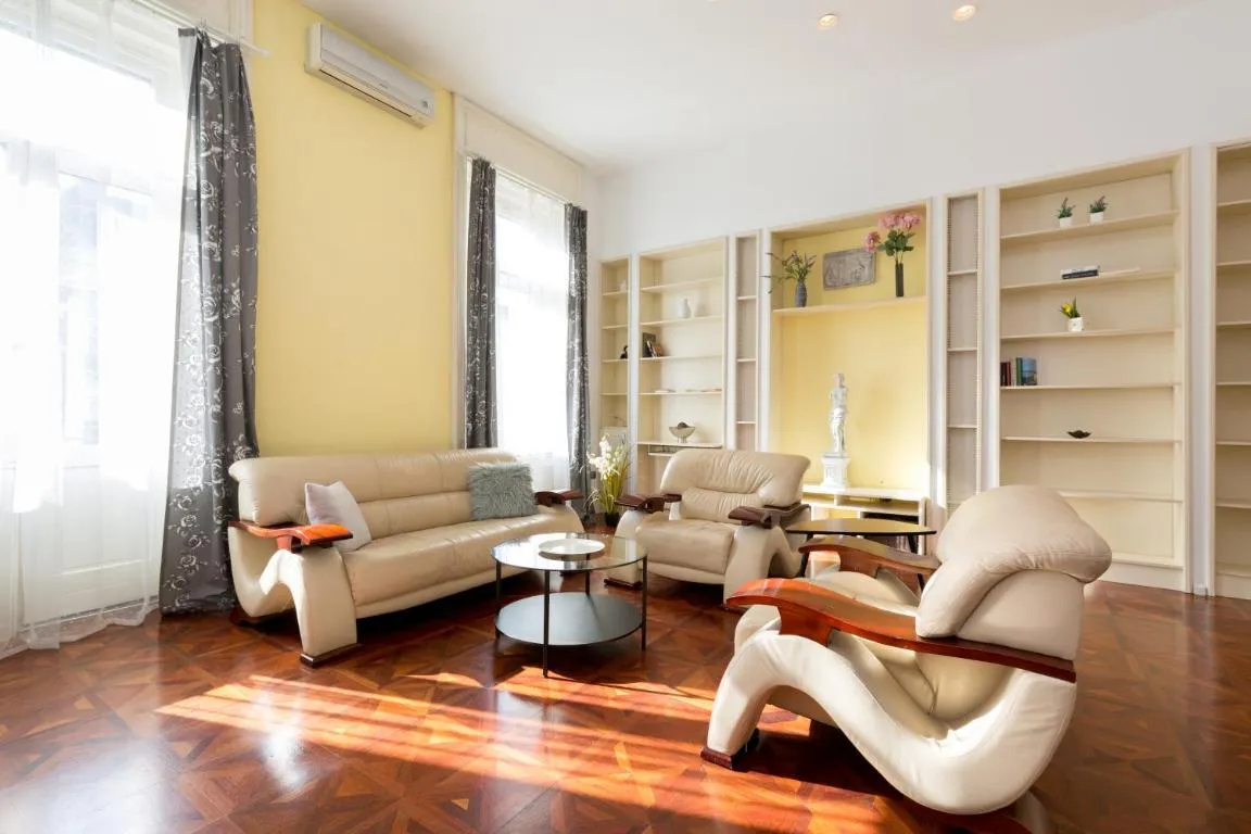 Image of Luxury central Apartment