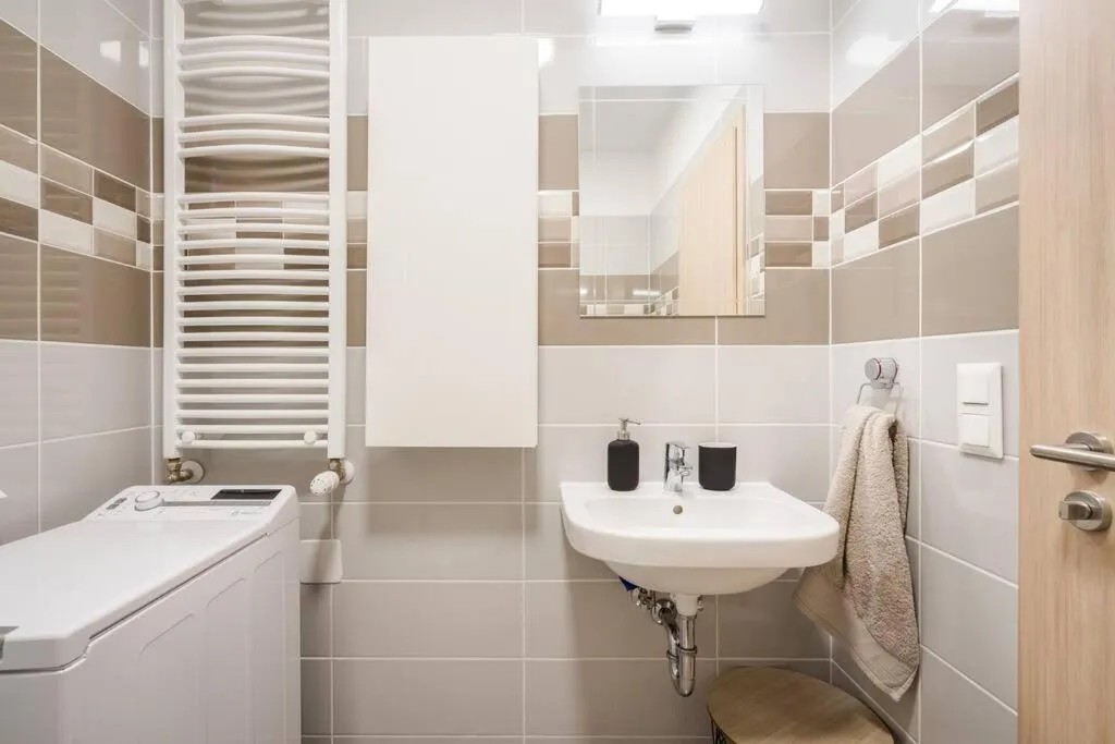 Image 2 of Marina apartment at Danube – FREE PRIVATE PARKING!