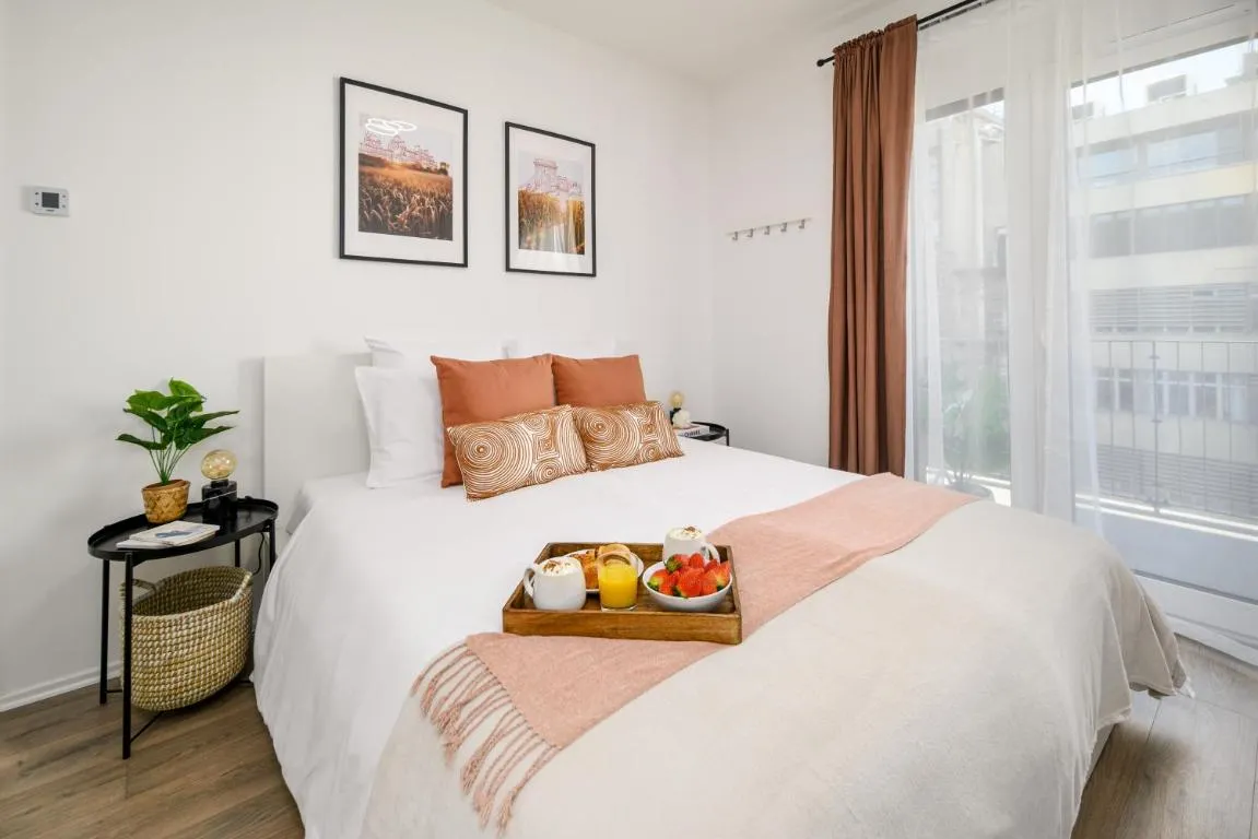 Image of Marone Circles Comfortable Apartment for 4 with Parking