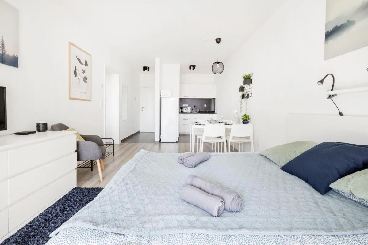 Image 6 of Modern Riverside Apartment with Free Parking