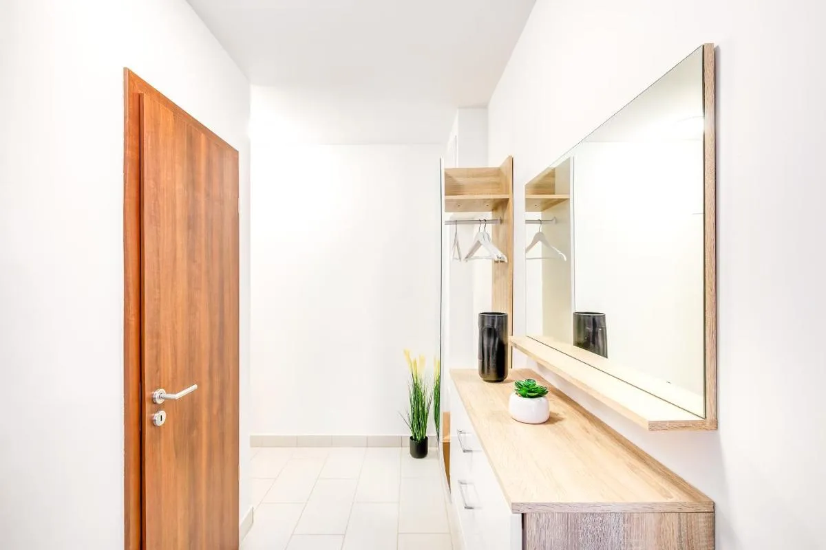 Image 6 of Modern apartment with free garage and balcony in the downtown