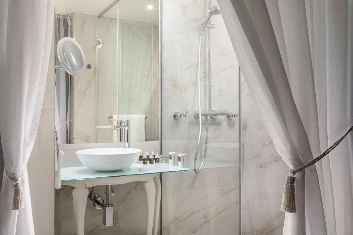 Image 4 of Mystery Hotel Budapest