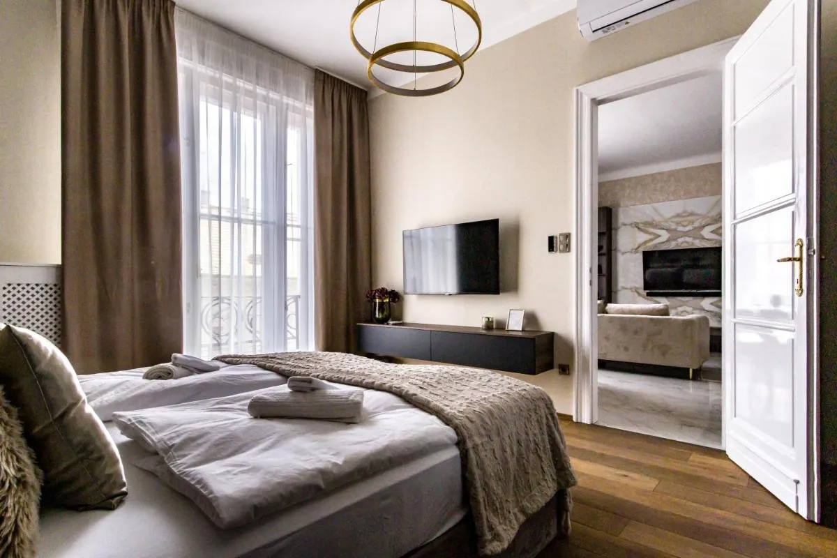 Image 2 of N16 Deluxe Apartment