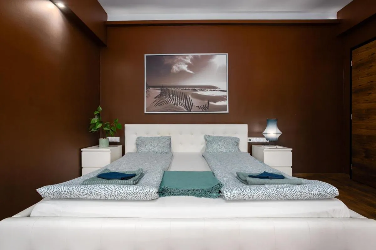 Image 2 of Nightingale Luxury Apartment