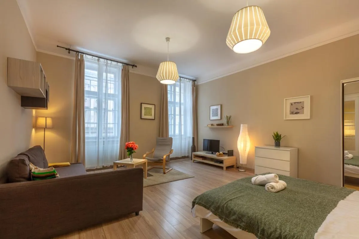 Image 1 of ORANGEHOMES One Bedroom Comfy Apartment
