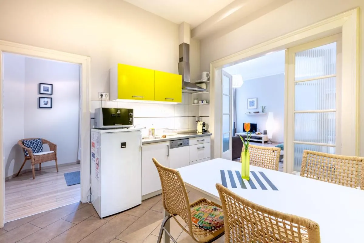 Image 3 of ORANGEHOMES One Bedroom Comfy Apartment