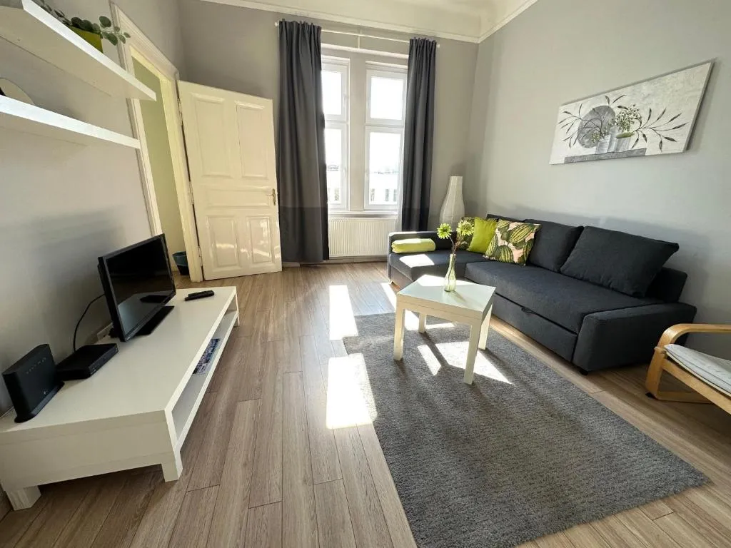 Image of ORANGEHOMES One Bedroom Cozy Apartment