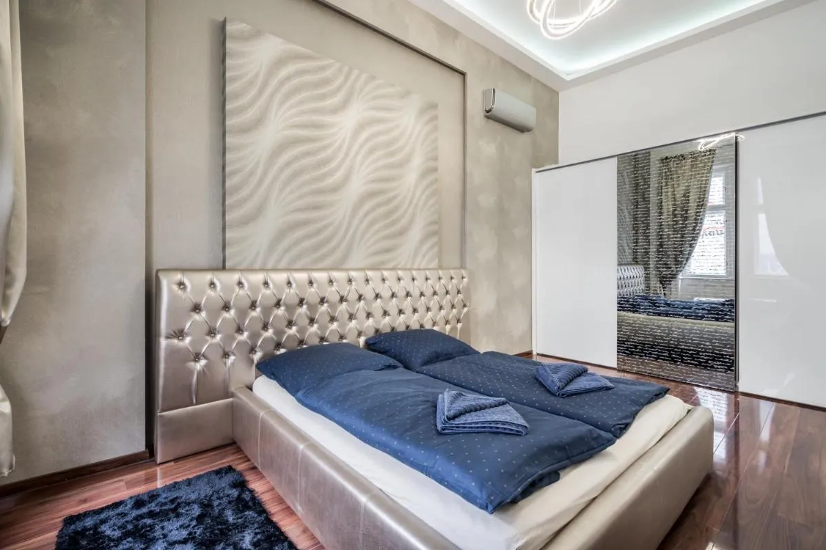 Image 1 of Opera Luxury Apartment
