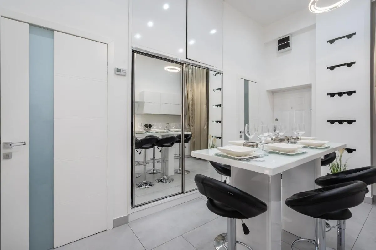Image 2 of Opera Luxury Apartment