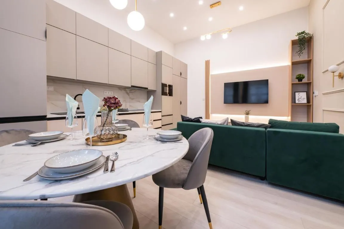 Image of Opera residence (D10)