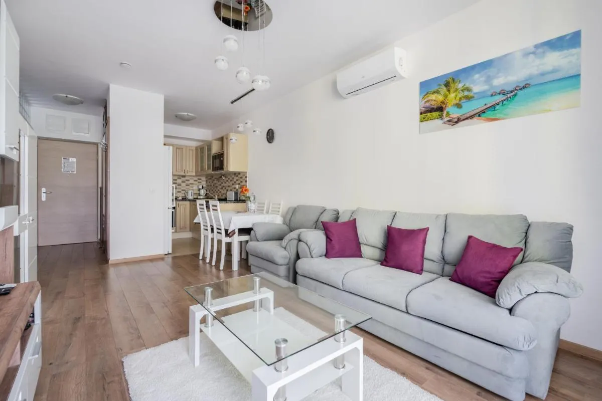 Image 3 of Orchid House Apartment