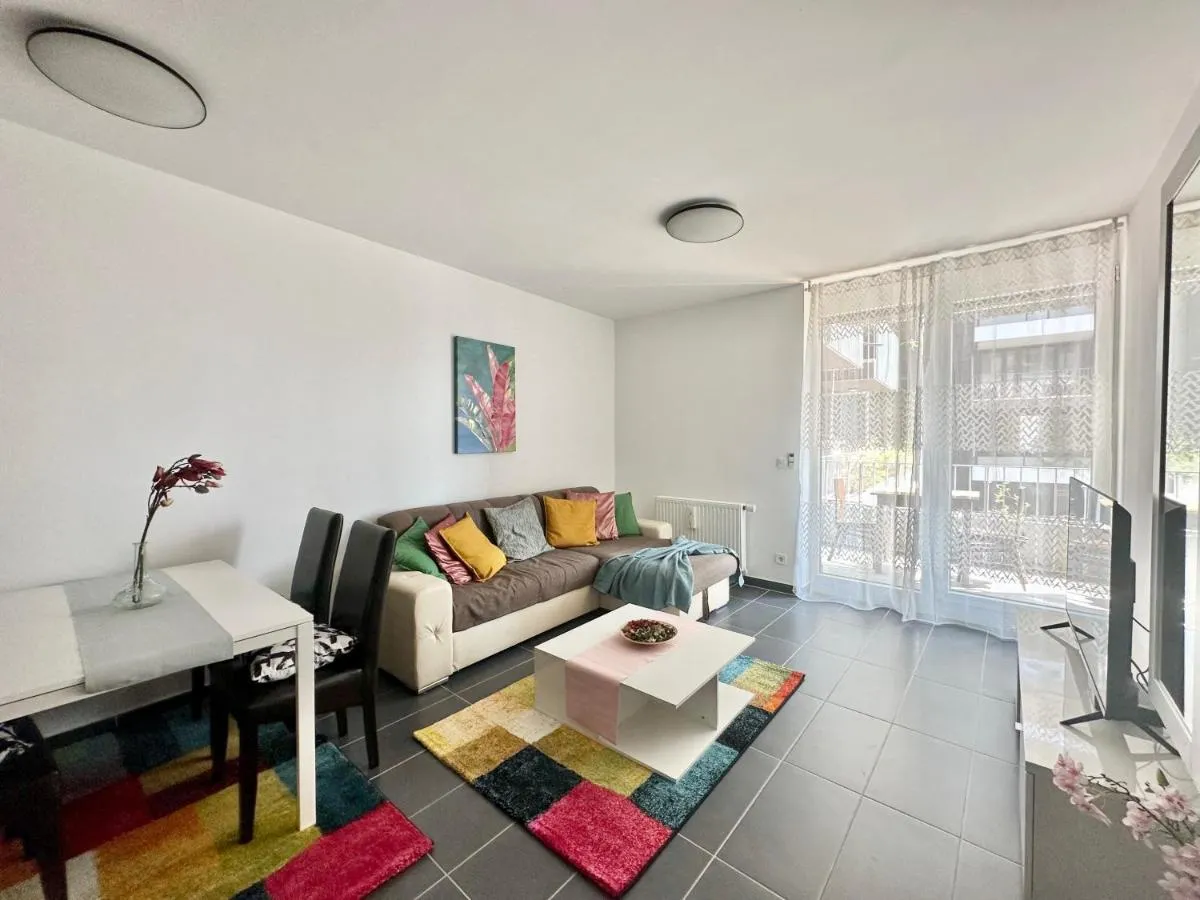 Image 4 of Panorama Apartment #W6 #Terrace #FreeParking