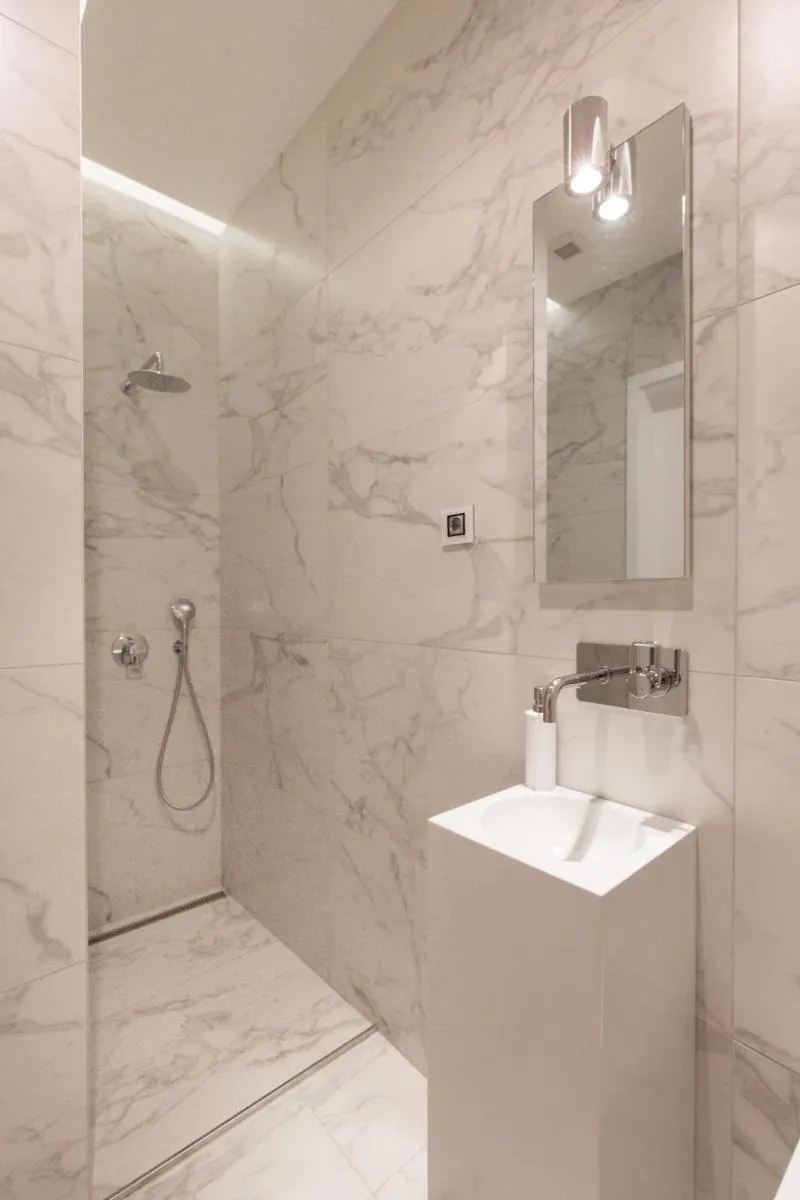 Image 3 of Panorama Luxury Dream Home in The Center